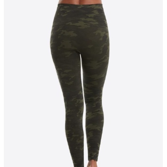 SPANX Look At Me Now Leggings - Green Camo - Picture 3 of 6